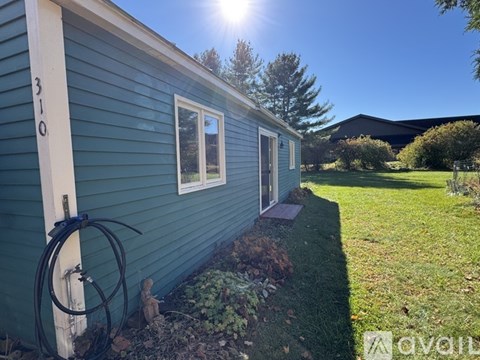 310 W Circular St 2 Beds Apartment for Rent