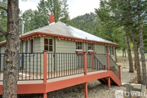 881 Spring Street 3 Beds Apartment for Rent