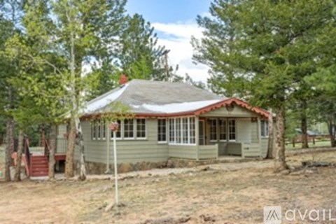 881 Spring Street 3 Beds Apartment for Rent