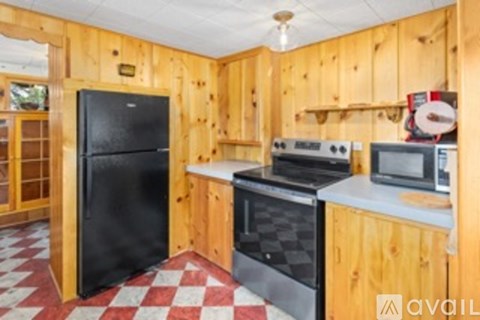 881 Spring Street 3 Beds Apartment for Rent