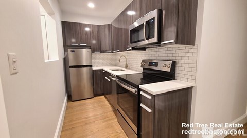 19 Peterborough St 2 Beds Apartment for Rent