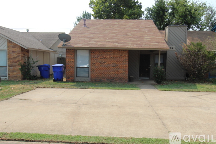 1804 Southcrest Dr 2 Beds Apartment for Rent - Photo gallery 1
