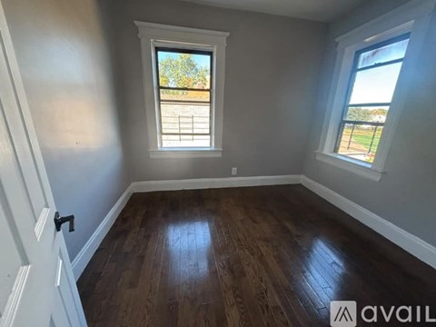66 N Grove St 3 Beds Apartment for Rent