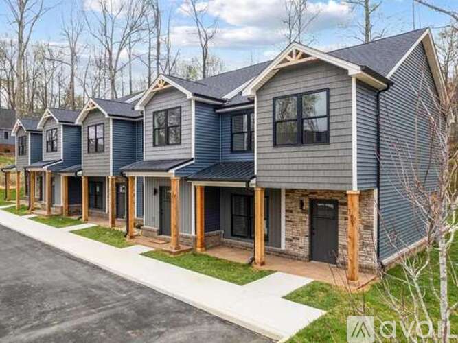 1004 Harrison Drive 3 Beds Townhouse for Rent - Photo gallery 1