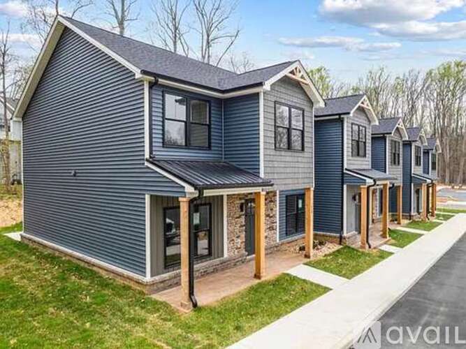 1004 Harrison Drive 3 Beds Townhouse for Rent - Photo gallery 2