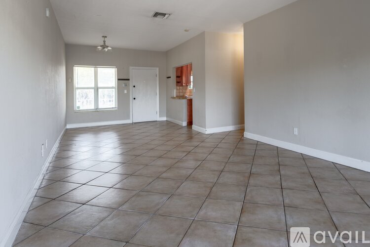 2225 NE 123rd St 1 Apartment for Rent - Photo gallery 5