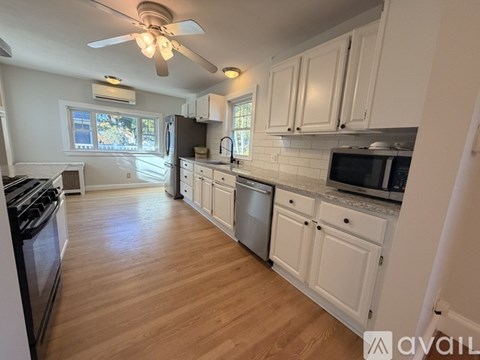 84 Baker Street 3 Beds Apartment for Rent