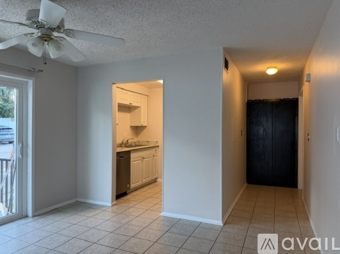 1550 11th Street Northeast 2 Beds Condo for Rent - Photo gallery 4