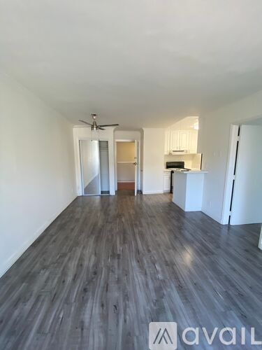 320 S Occidental Blvd 1 Apartment for Rent - Photo gallery 1