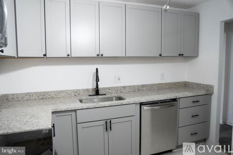 625 Center Street 3 Beds Condo for Rent - Photo gallery 2