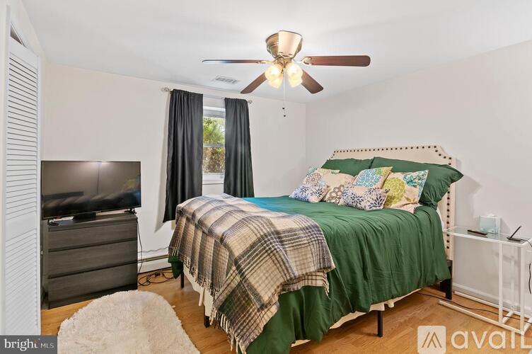 4518 Evansdale Road 5 Beds Single Family Home for Rent - Photo gallery 2