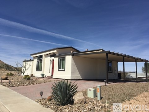 702 West Pony Express Lane 3 Beds Apartment for Rent