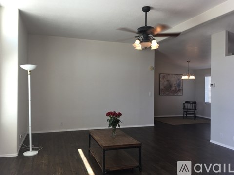 702 West Pony Express Lane 3 Beds Apartment for Rent