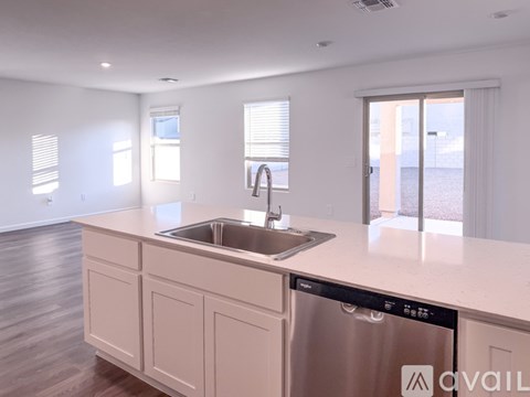 777 West Calle Taja 5 Beds Apartment for Rent