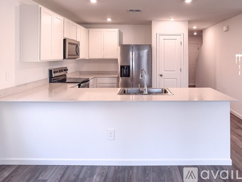 777 West Calle Taja 5 Beds Apartment for Rent