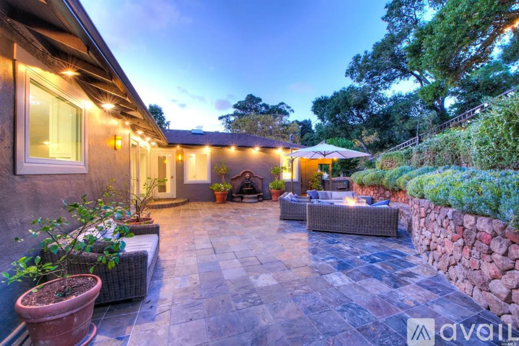 480 Los Cerros Drive 4 Beds Single Family Home for Rent - Photo gallery 1