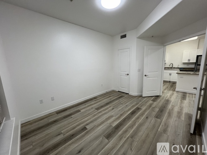 100 South Alameda Street 2 Beds Single Family Home for Rent - Photo gallery 5