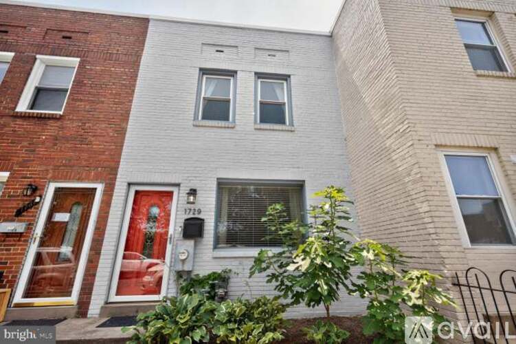 1729 F St NE 2 Beds Townhouse for Rent - Photo gallery 1