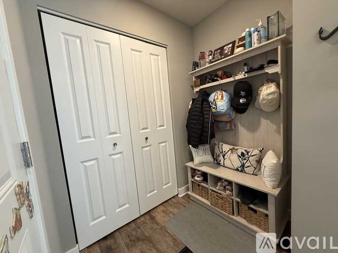 11632 Pineridge Way North 4 Beds Single Family Home for Rent - Photo gallery 2