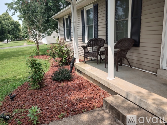 520 Lauren Avenue 3 Beds Single Family Home for Rent - Photo gallery 3
