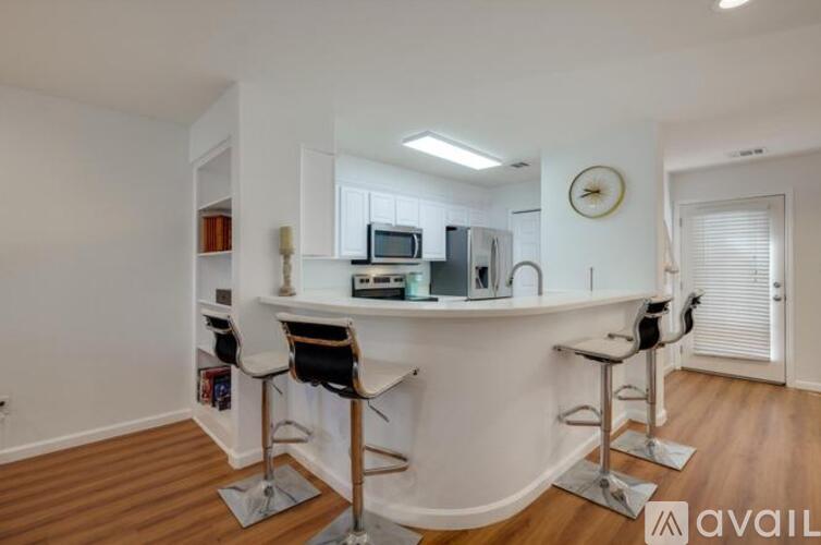 6900 E Riverside Dr 2 Beds Condo for Rent - Photo gallery 5