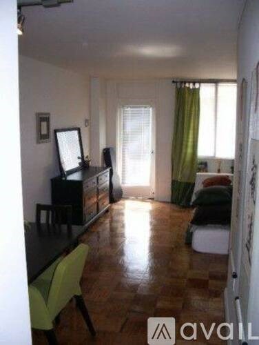 801 North Pitt Street Studio Apartment for Rent
