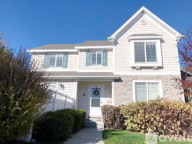 761 E 10 S 5 Beds Single Family Home for Rent - Photo gallery 1