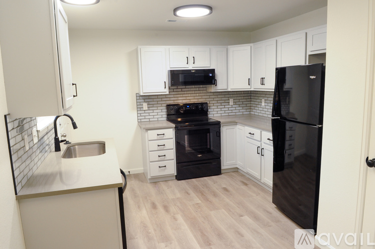 712 Yale Place 2 Beds Condo for Rent - Photo gallery 5
