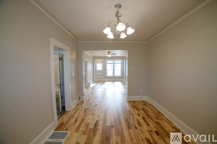 112 12th St N 1 Apartment for Rent - Photo gallery 3
