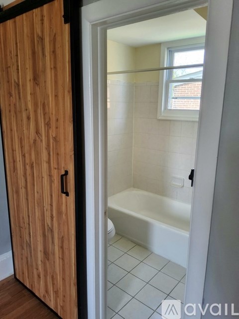 24 South Sycamore Avenue 2 Beds Apartment for Rent