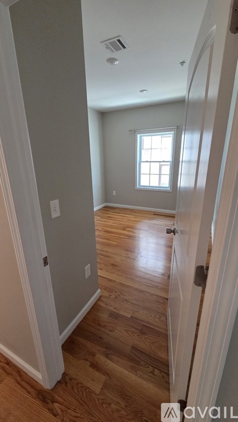 391 New York Avenue 3 Beds Apartment for Rent