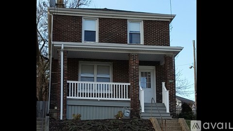 267 Robinson St 3 Beds Apartment for Rent