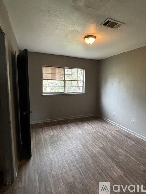 905 28Th Ave 2 Beds Apartment for Rent