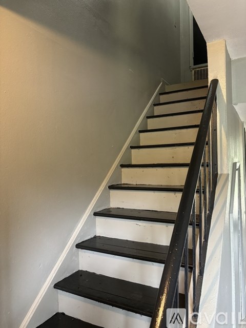 905 28Th Ave 2 Beds Apartment for Rent