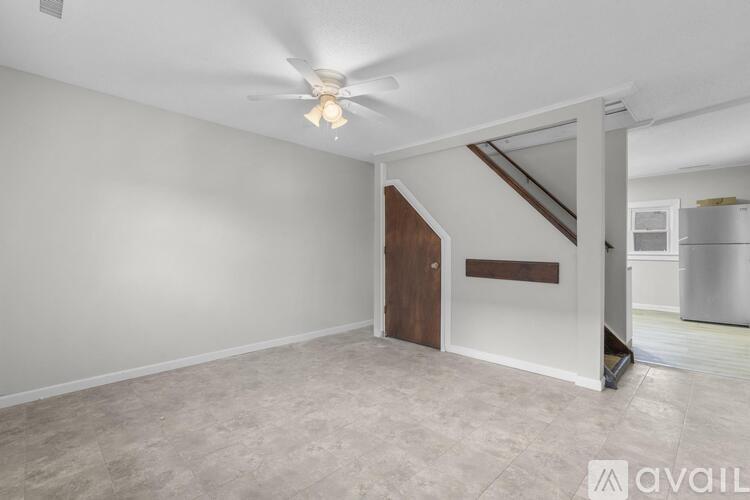 5 Flower St 5 Beds Apartment for Rent - Photo gallery 4