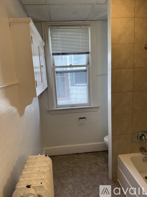 1717 E 1St St Studio Apartment for Rent