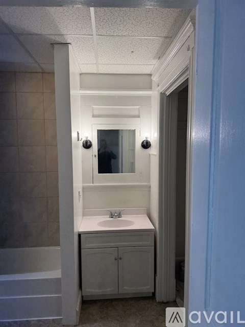 1717 E 1St St Studio Apartment for Rent