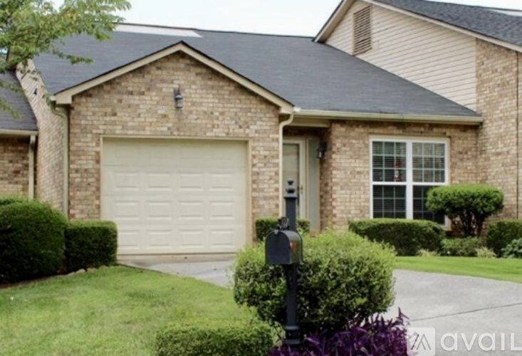 4125 Fawn Court Northeast 3 Beds Townhouse for Rent - Photo gallery 1