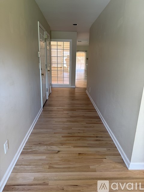 4125 Fawn Court Northeast 3 Beds Apartment for Rent