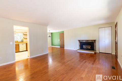 6814 Shalom Drive Southwest 3 Beds Apartment for Rent