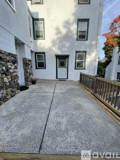 32 Hobby Street 2 Beds Apartment for Rent