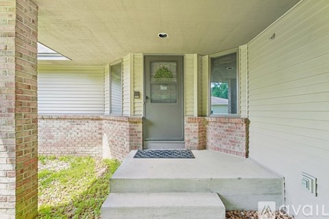 8912 Vincent Place 3 Beds Apartment for Rent
