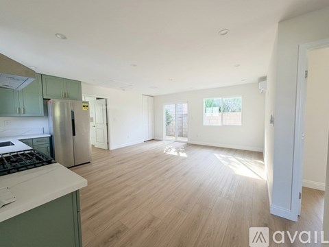 Millbury Avenue 3 Beds Apartment for Rent