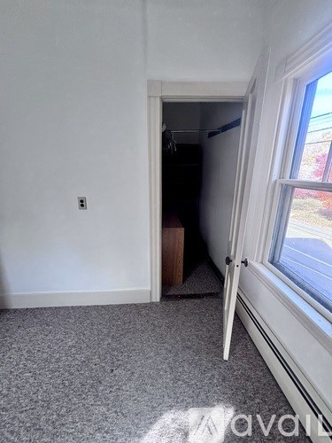 94 Washington Street 3 Beds Apartment for Rent