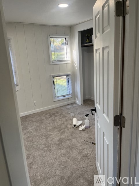 27 Atwater Parkway 2 Beds Apartment for Rent