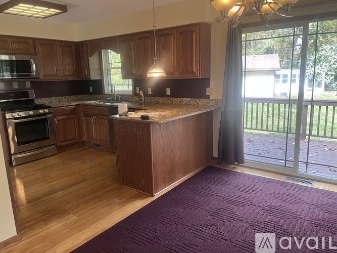 5649 Rebecca Ln 4 Beds Single Family Home for Rent - Photo gallery 3