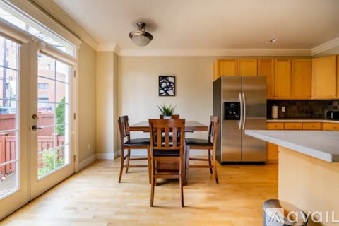 331 16Th Avenue East 3 Beds Apartment for Rent