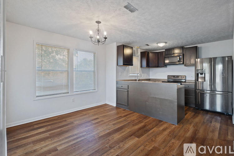6736 Willowbrook Drive 3 Beds Single Family Home for Rent - Photo gallery 5