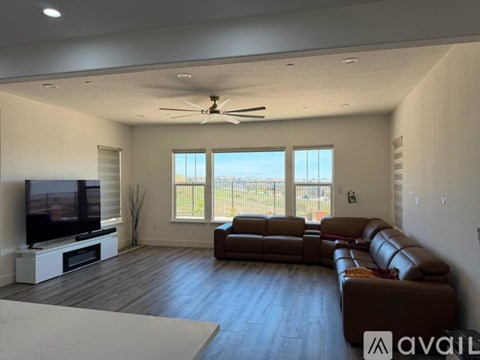 4523 Rocky Hls Cir 5 Beds Apartment for Rent