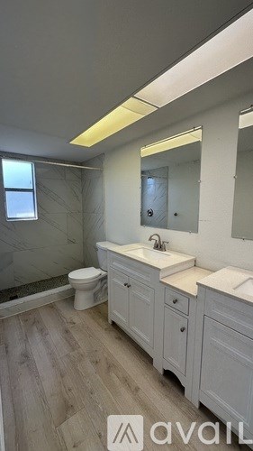 255 Capri Cir S 2 Beds Apartment for Rent